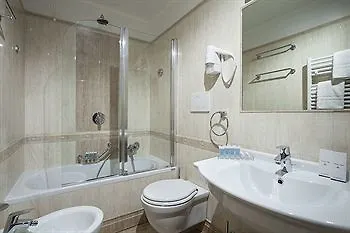 Hotel Jfk House 2*